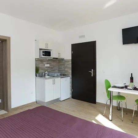 Providenca Apartment *